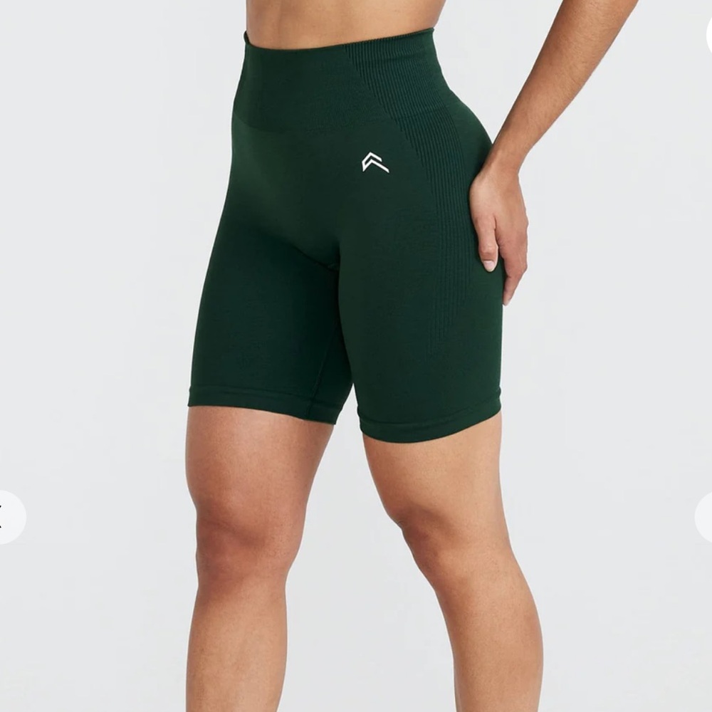 Classic 2.0 Seamless Short in Evergreen